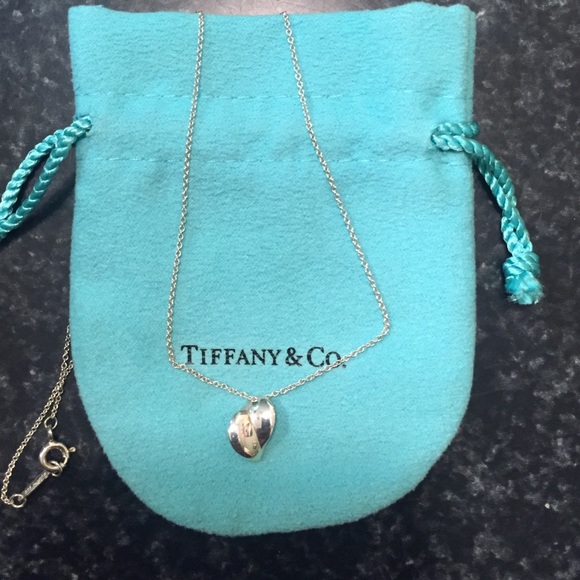 Tiffany heart/leaf necklace