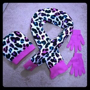 Leopard Hat, Glove, Scarf set one size fits all