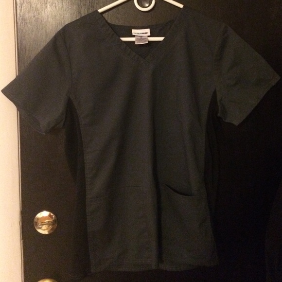 Gray & black scrub top. New. 2 pockets.