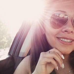 Meet your Posher, Maria fernanda