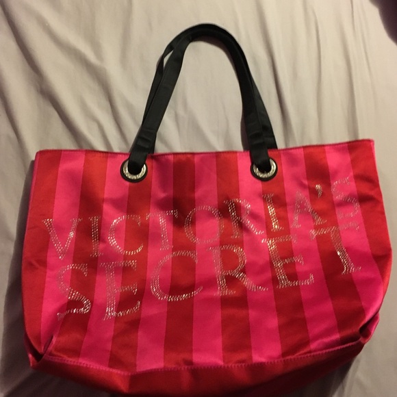 VS tote