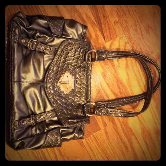 Kathy Van Zeeland Handbags - 🎄SALE🎄Kathy Van Zeeland Pewter faux croco bag