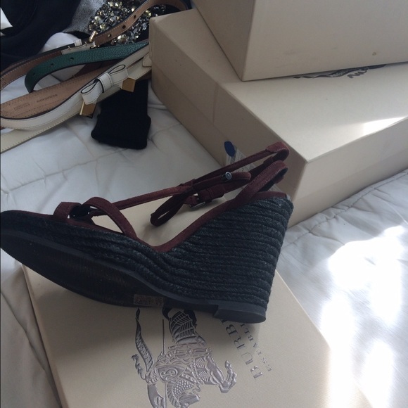 Suede Burberry wedges - Picture 2 of 4