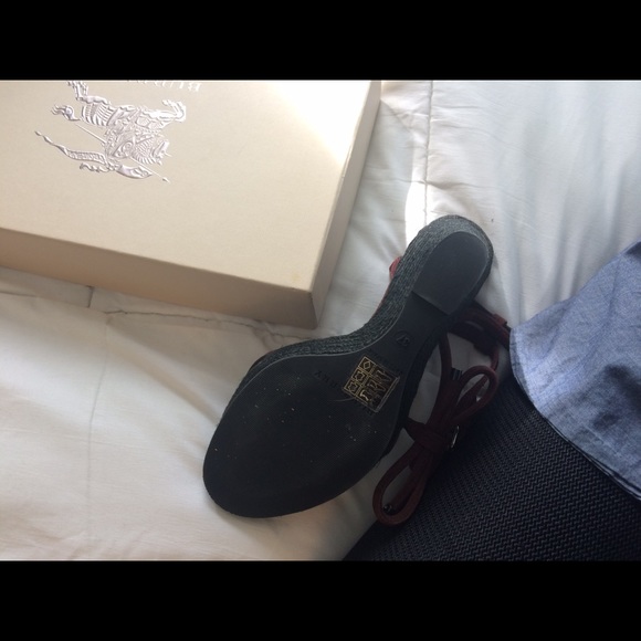 Suede Burberry wedges - Picture 4 of 4