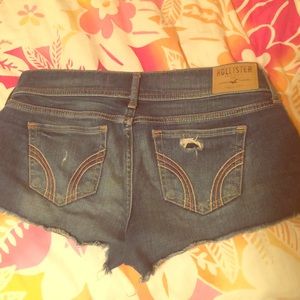 Adorable jean shorts