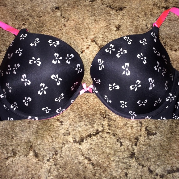Victoria's Secret Push Up Tshirt Bra