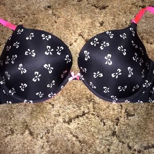 Victoria's Secret Push Up Tshirt Bra