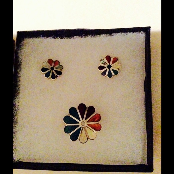 🌼 Flower-shaped jewelry set: ring + earrings 🌼