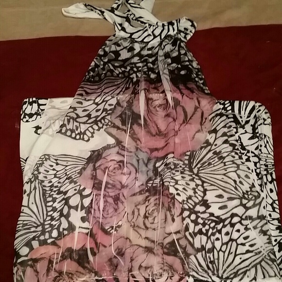 Sleeveless Floral Blouse