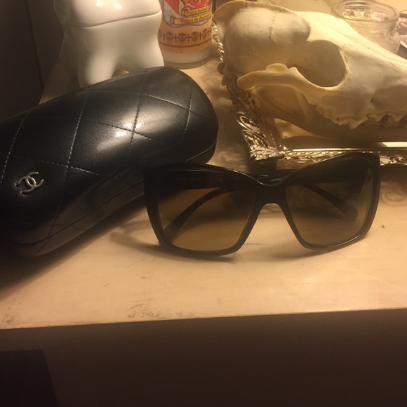 ❗️SOLD❗️Chanel Sunglasses