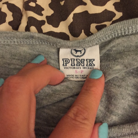 Pink VS long sleeve tee - Picture 2 of 3