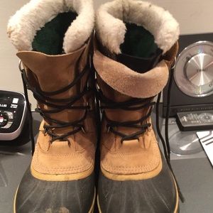 Sorel caribou boot