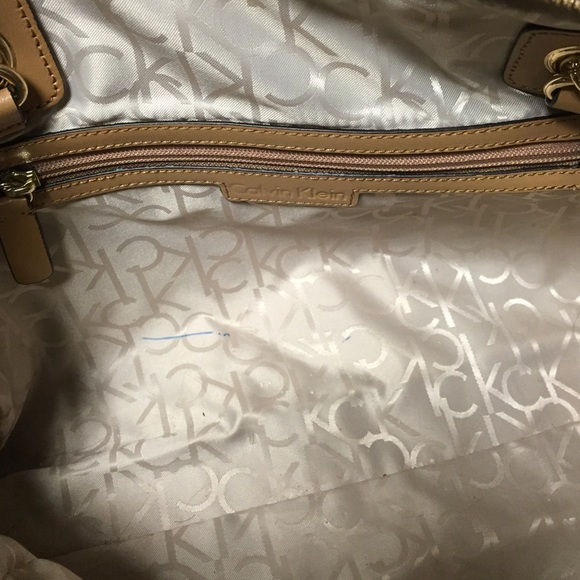 Calvin Klein Bag - Picture 3 of 4