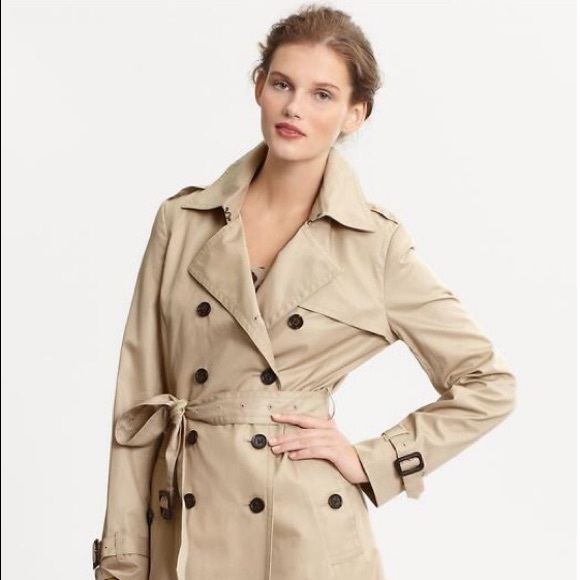 Banana Republic trench coat size small