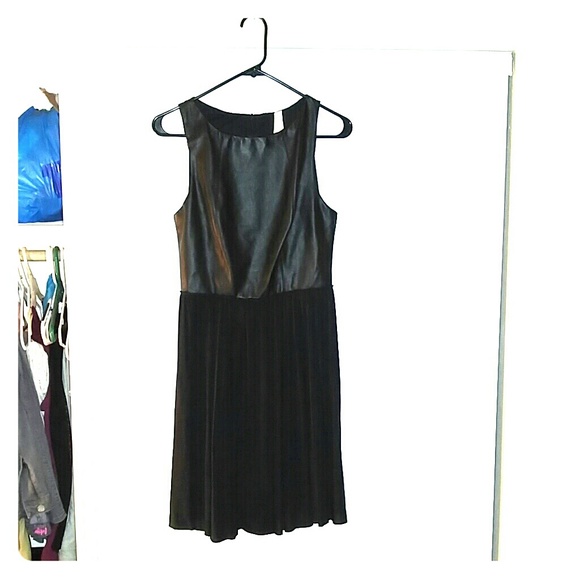 Beautiful Bailey 44 Black Dress! Price Negotiable!