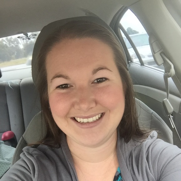 Meet your Posher, Emily - Picture 1 of 1