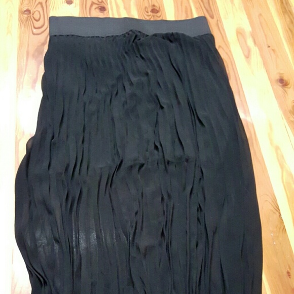 Rue 21  XL black, semi-sheer pleated maxi skirt