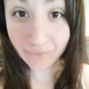 Meet your Posher, Adrianna