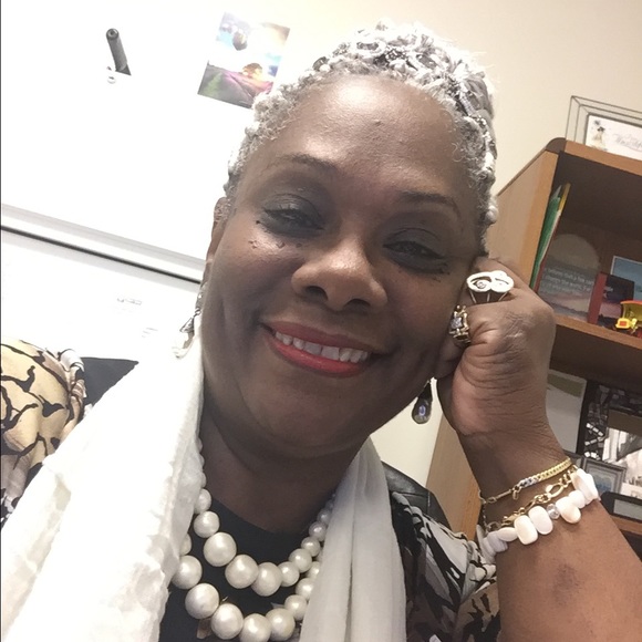 Meet your Posher, Sista Carmen - Picture 7 of 16