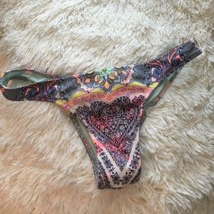 Victoria's Secret itsy bikini