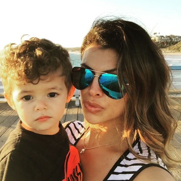 Meet your Posher, Melissa