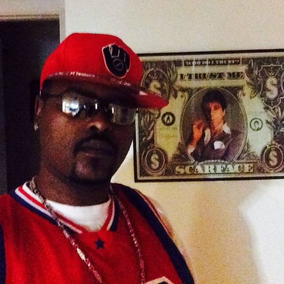 Meet your Posher, Carl - Picture 1 of 1