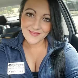 Meet your Posher, Nicole