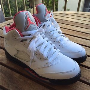 Air Jordan 5 Retro "Fire Red"
