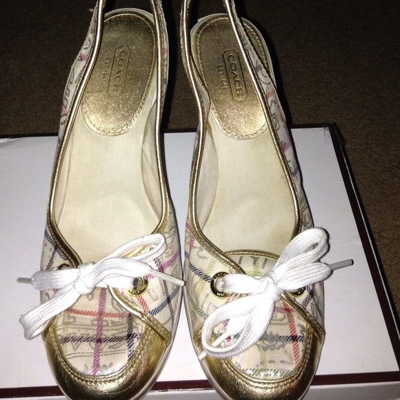 Coach Wedges - Picture 2 of 4