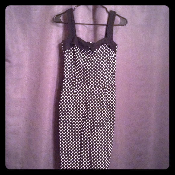 Switchblade Stiletto Pinup Wiggle dress