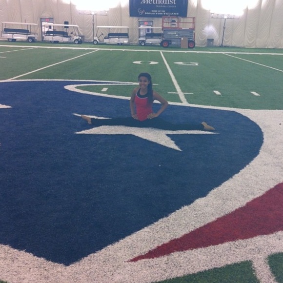 Meet your Posher, Hennessy - Picture 6 of 8