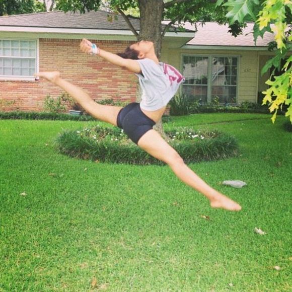 Meet your Posher, Hennessy - Picture 7 of 8