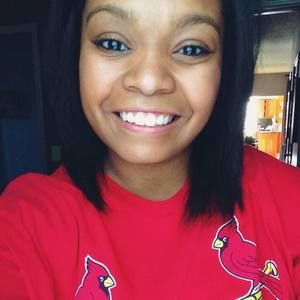 Meet your Posher, Cynthia