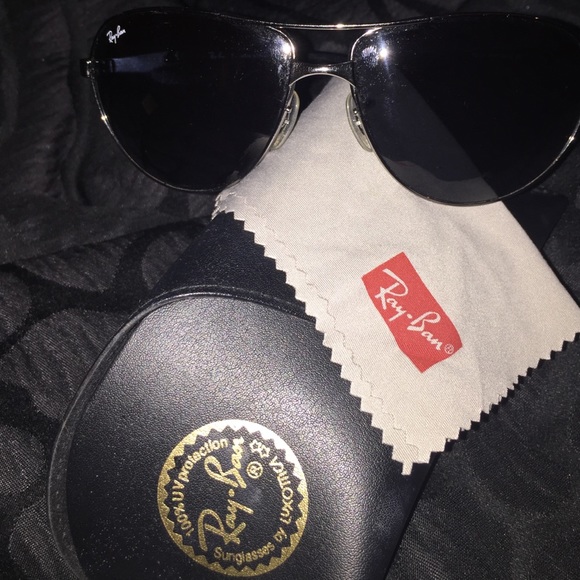 Rayban Aviator Sunglasses - Picture 4 of 4