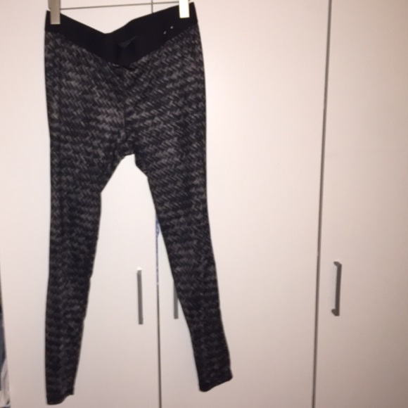 GAP fit work out leggings