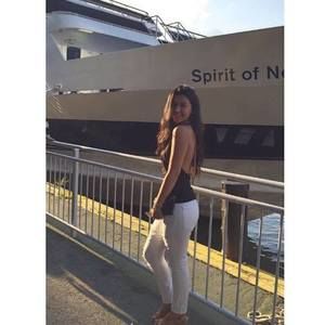 Meet your Posher, Christina