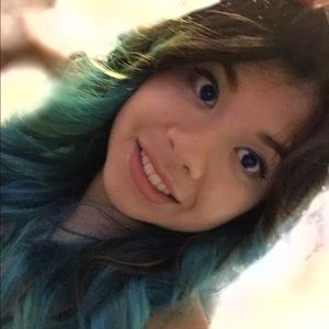 Meet your Posher, Evelyn