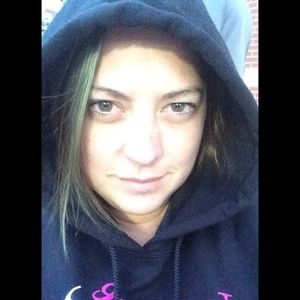 Meet your Posher, Debra