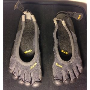 Vibram FiveFinger SmartWool toe shoes sz 38