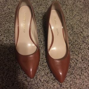 Leather wedges color camel