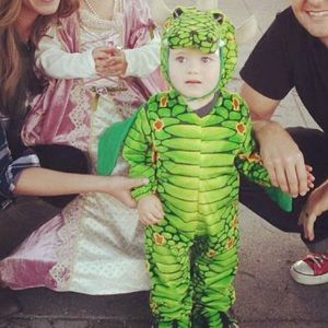 Adorable dragon Halloween costume for toddlers