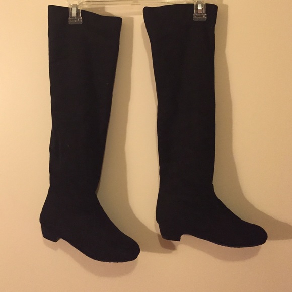 Black knee high boots