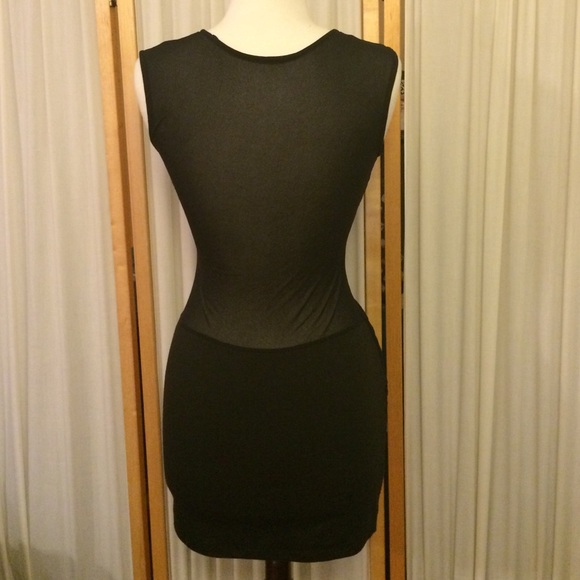 LBD - Picture 3 of 3