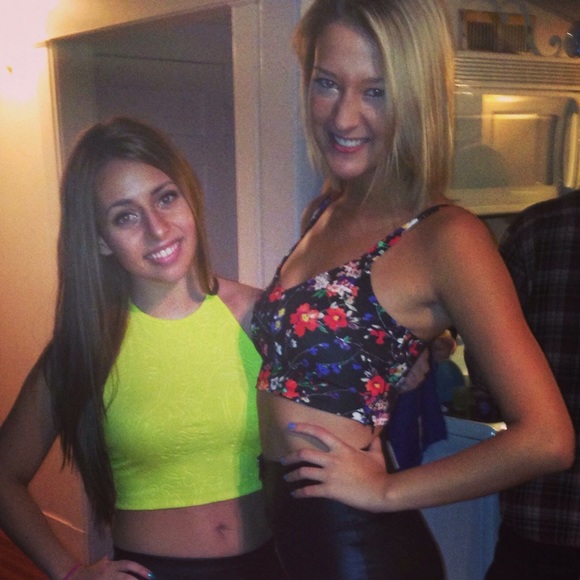 Meet your Posher - Picture 2 of 3