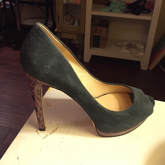 Navy peep toe pumps