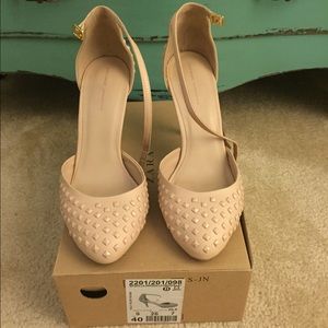 Zara Basic Nude Sandals