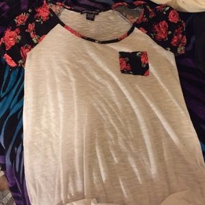 Stretchy floral shirt