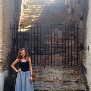 Meet your Posher, Briana