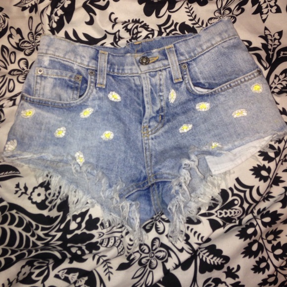 LF VINTAGE DAISY SHORTS