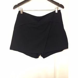 BCBG MAXAZRIA CODIE SKORT